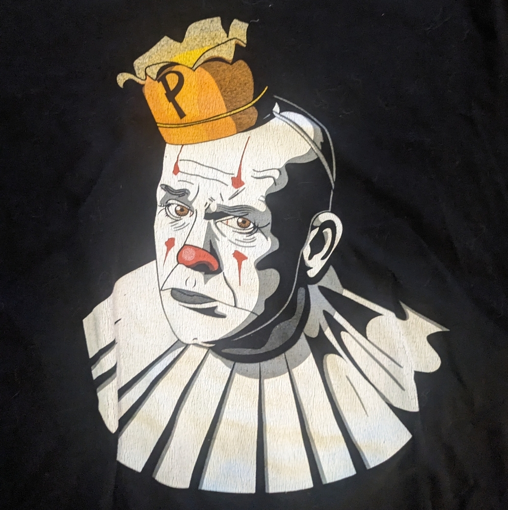 Puddles clown shirt. Pensive Pity Party shirt in size men's large. 100% cotton